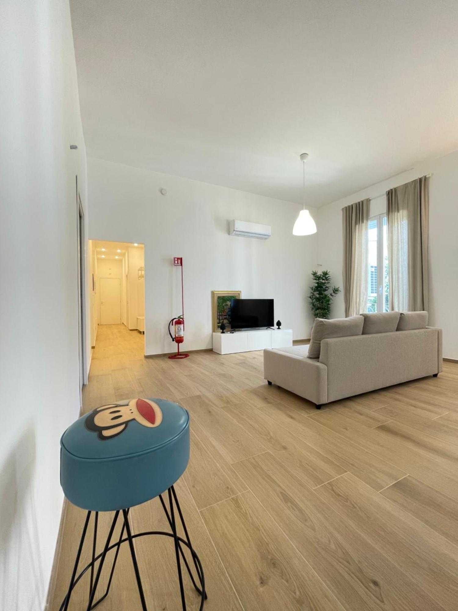 Iazzu Apartment *