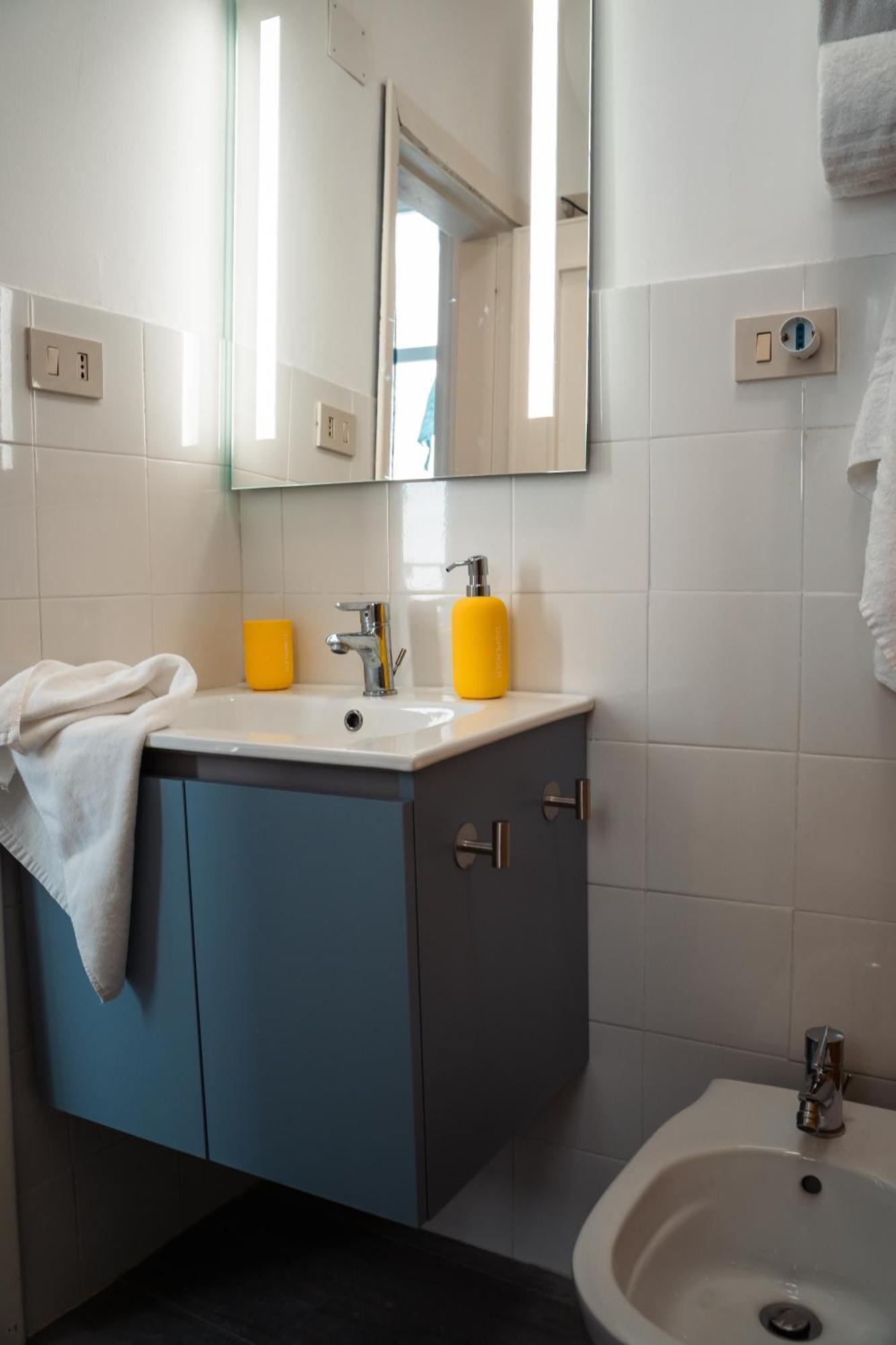 Vittorio Emanuele - Location6 Apartment *