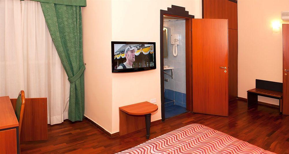 Hotel Center 2*