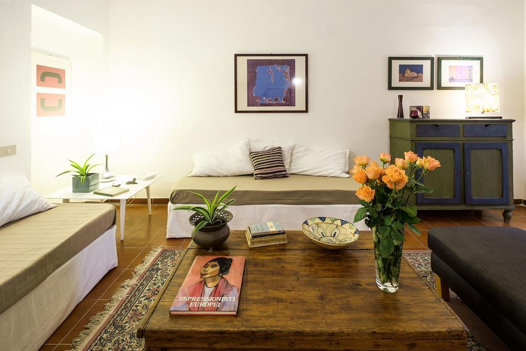 At Kalsa Quiet Flowered Terrace! Free Parking! Ideal For Remote Working! *