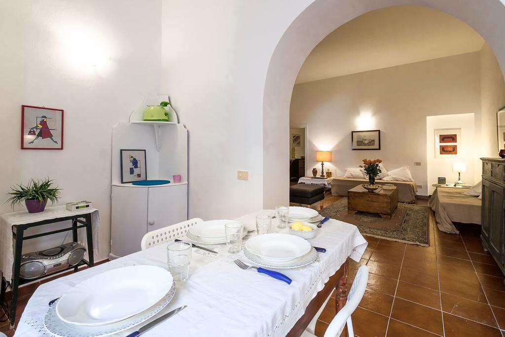 Apartment At Kalsa Quiet Flowered Terrace! Free Parking! Ideal For Remote Working! *