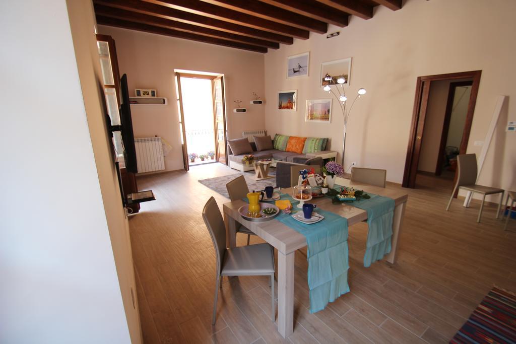 Housemilia Casaprofessa * Palermo