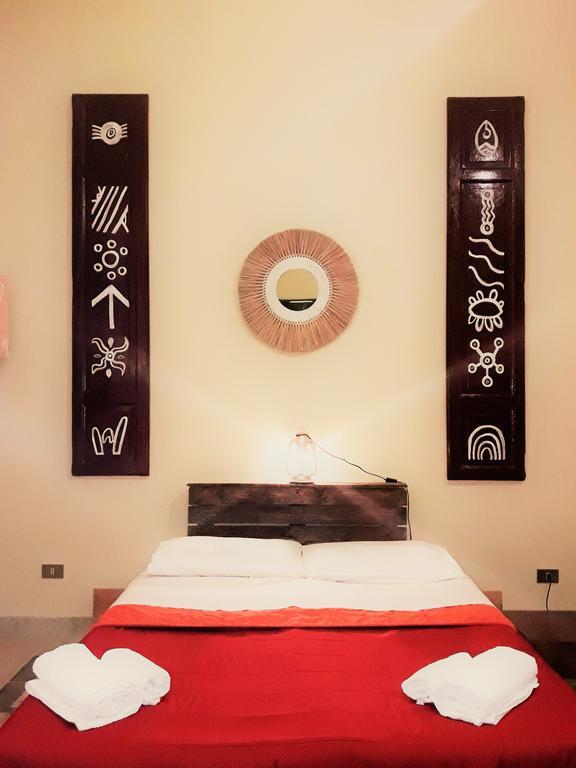 Bed & Breakfast People 2*