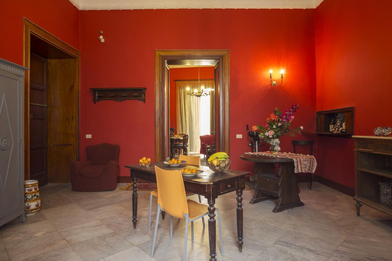 Casa Di Charme A Palazzo La Lumia