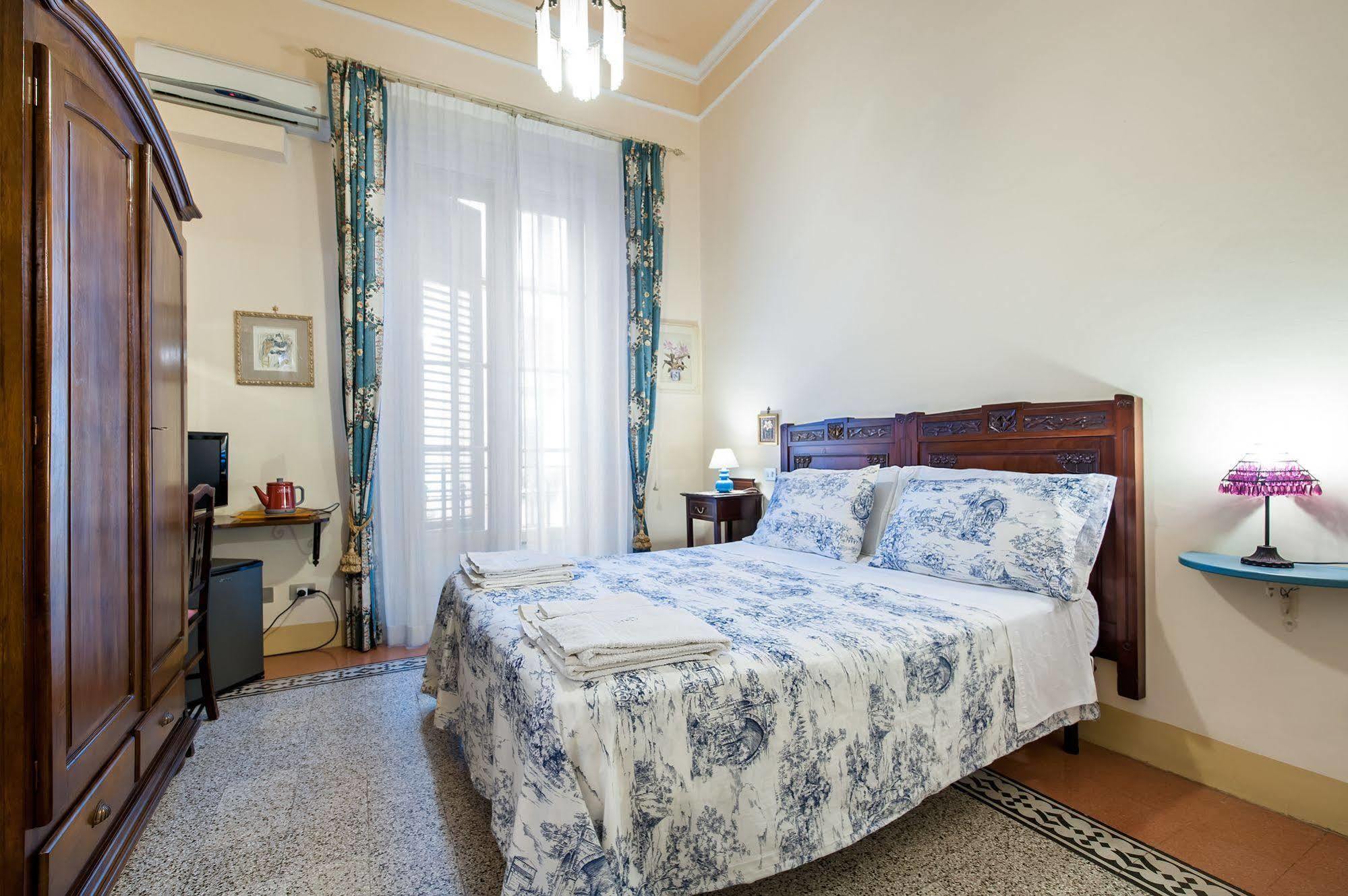 Frühstückspension La Casa Di Zoe - Locazioni Turistiche 3*