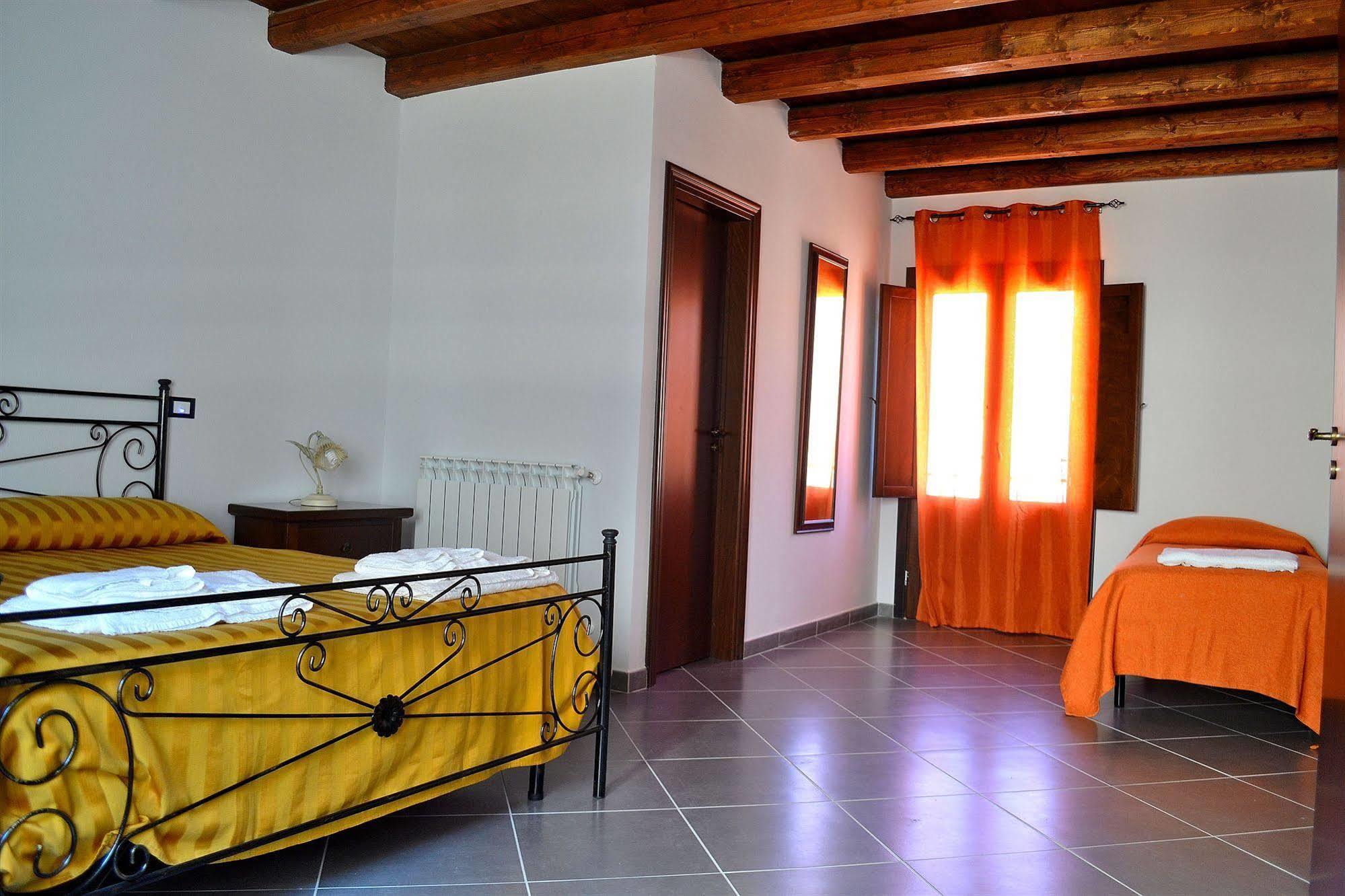 Loggia Del Gattopardo Bed & Breakfast 2*