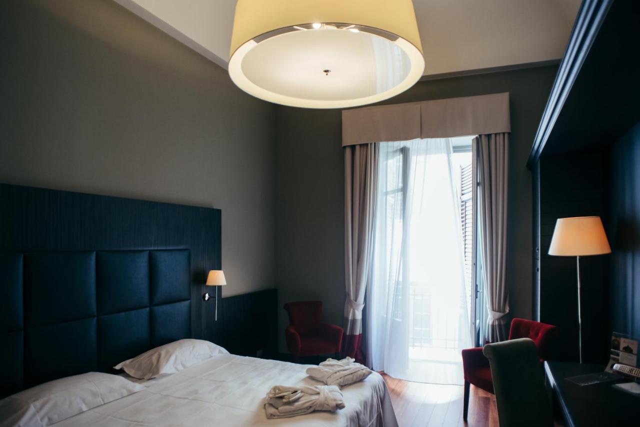 Porta Felice & Hotel 4*