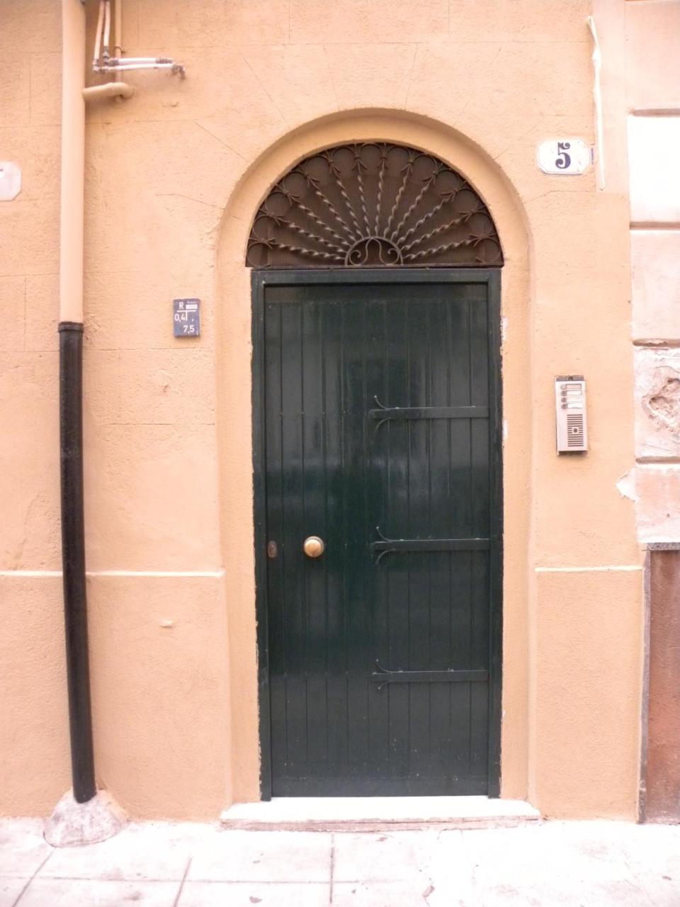 Apartment Lory *
