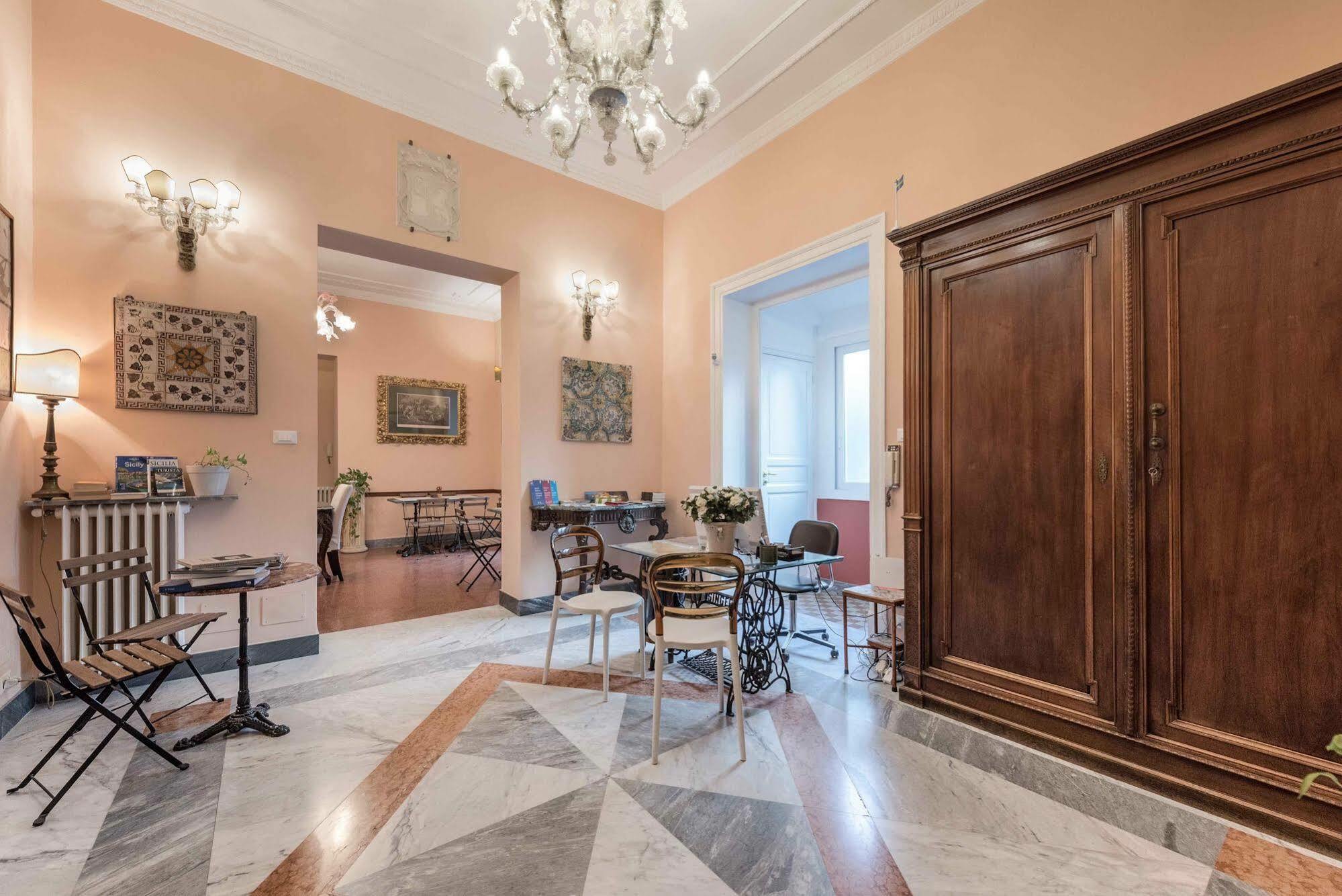 Bed & Breakfast Palazzo Benso 3*