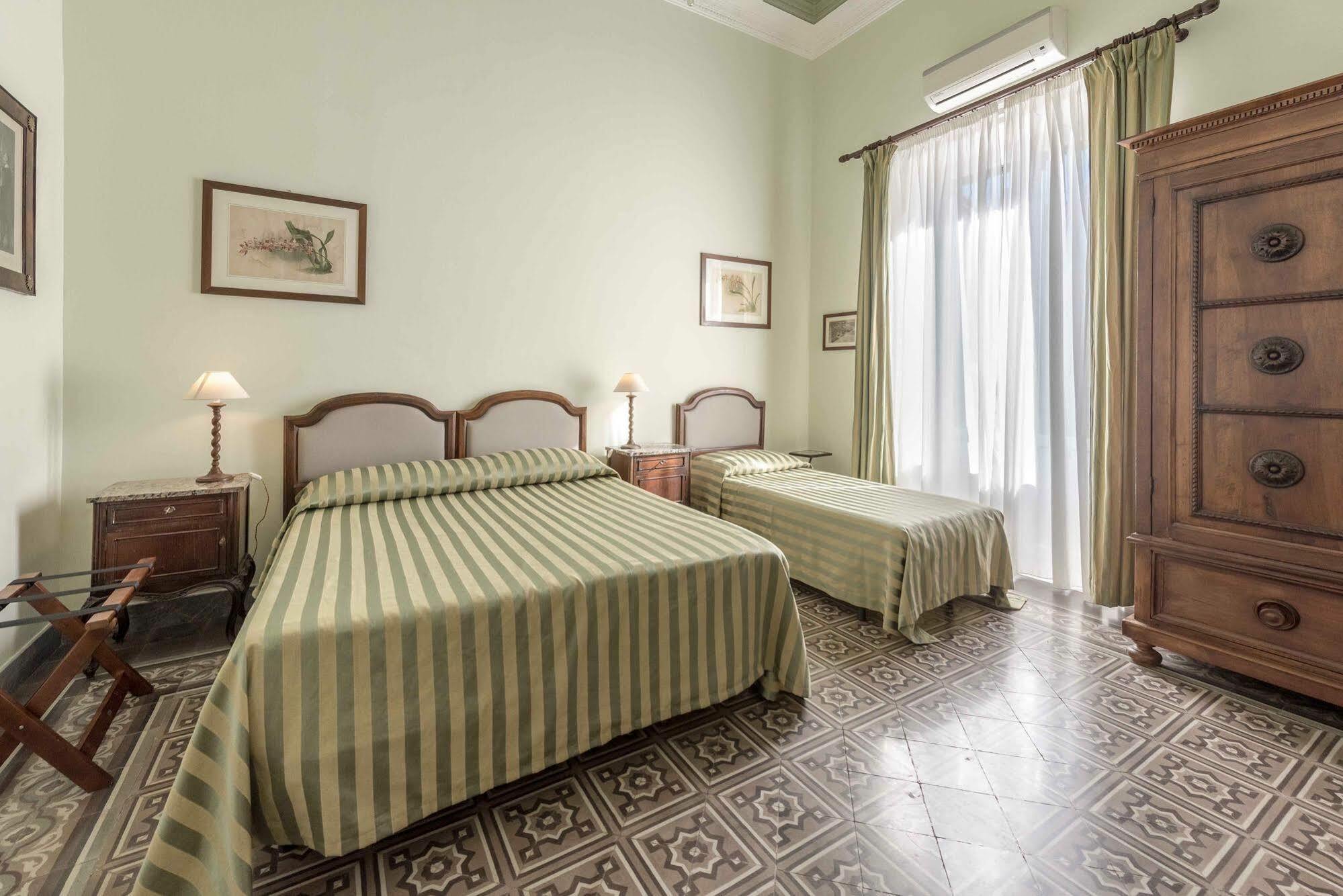 Palazzo Benso 3*