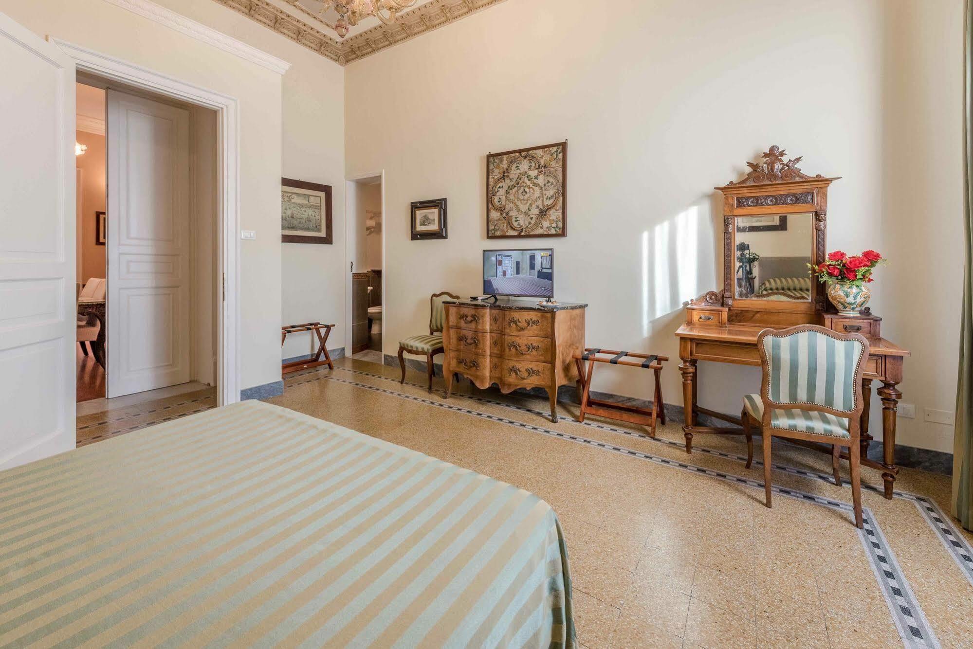 Palazzo Benso Bed & Breakfast 3*