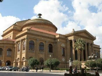 Teatro Frühstückspension 3*