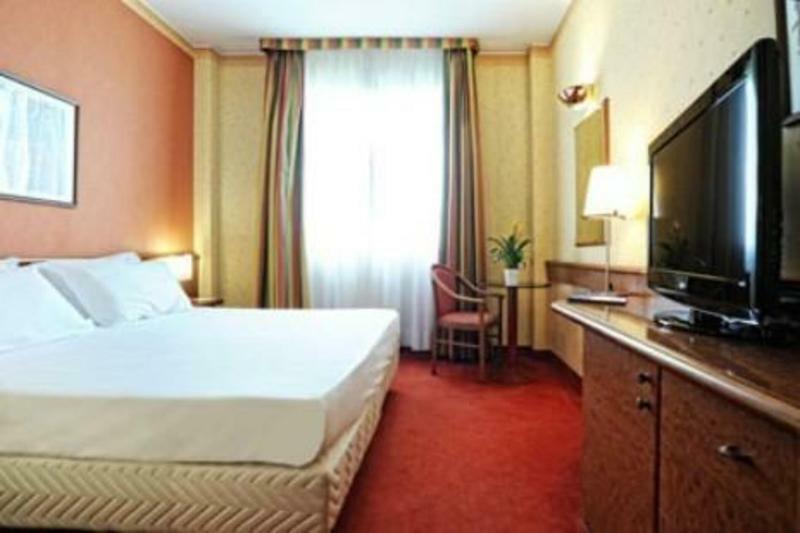 Hotel Cit Dea 4*