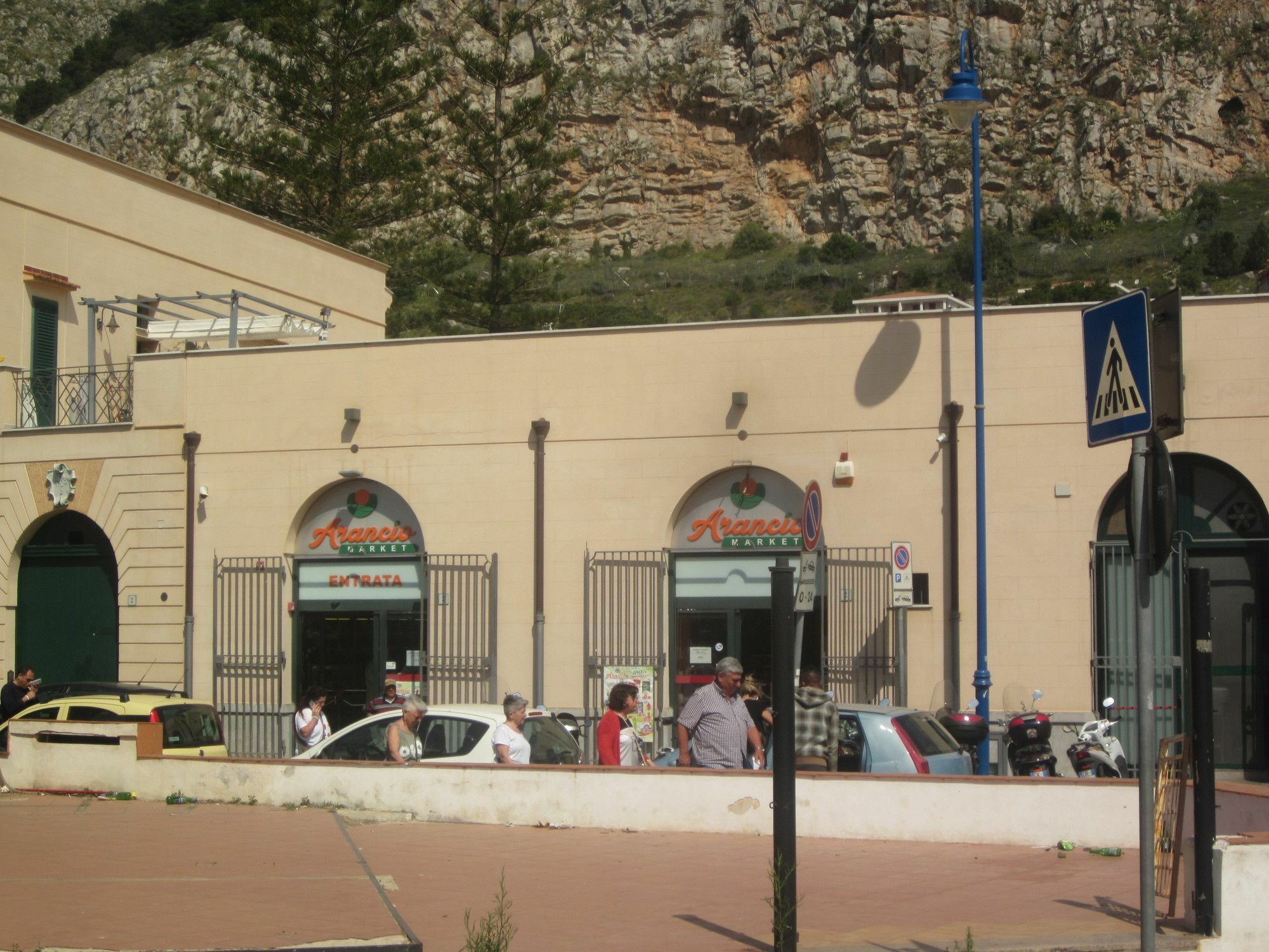 Apartment Mondello *