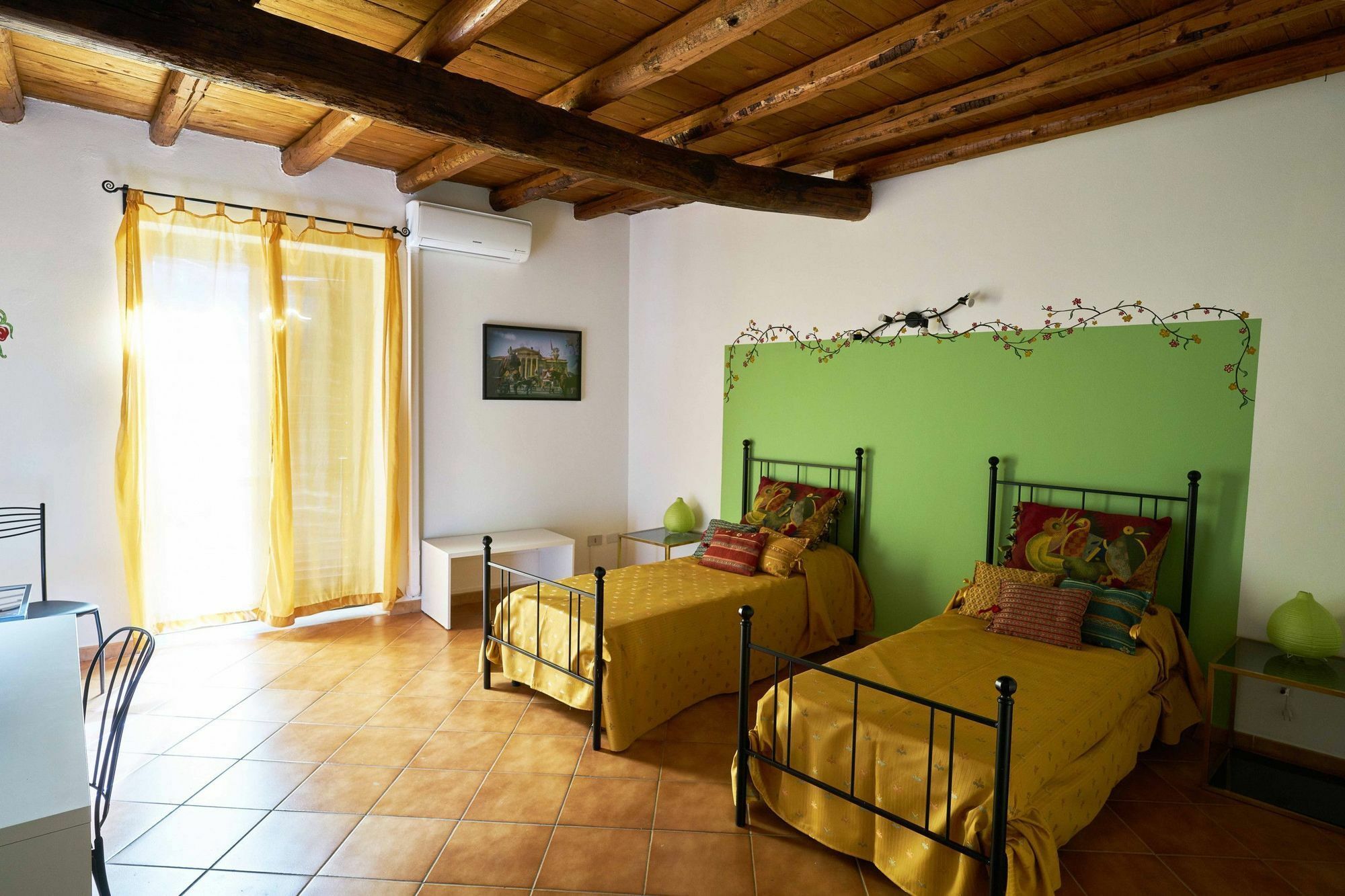 Casa Trinacria *
