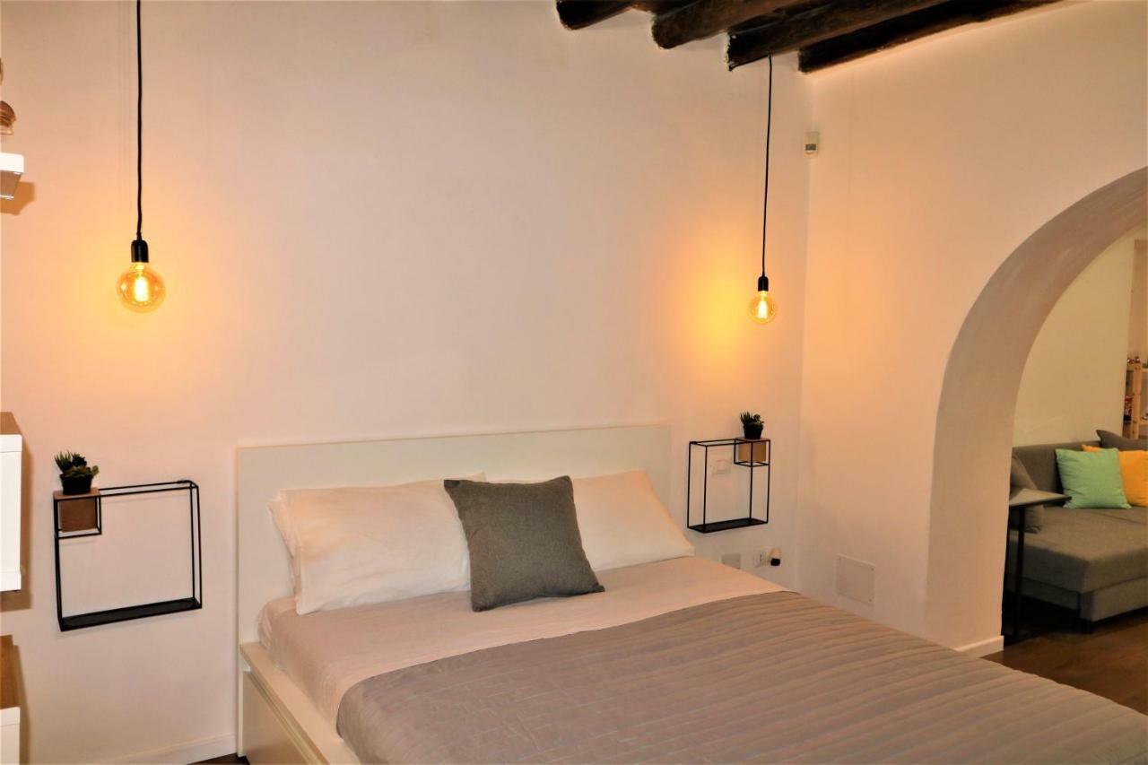 White Apartment *