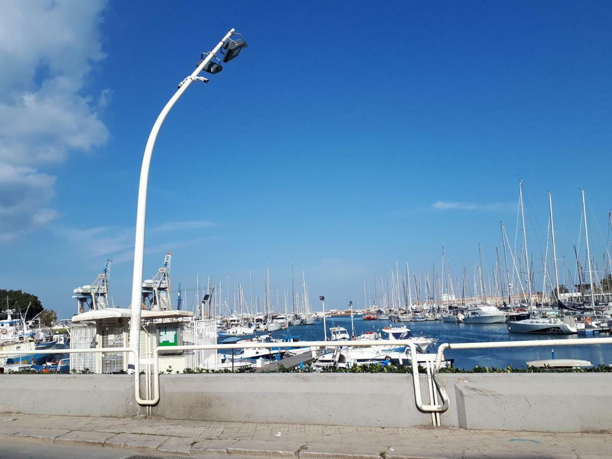 Alex's * Palermo
