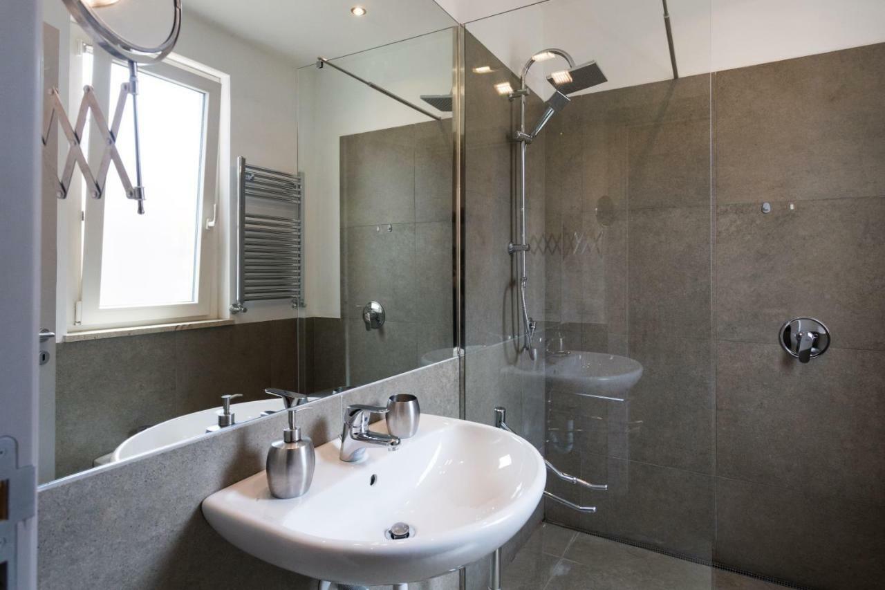 Guest house My Way - - - Palazzo San Matteo