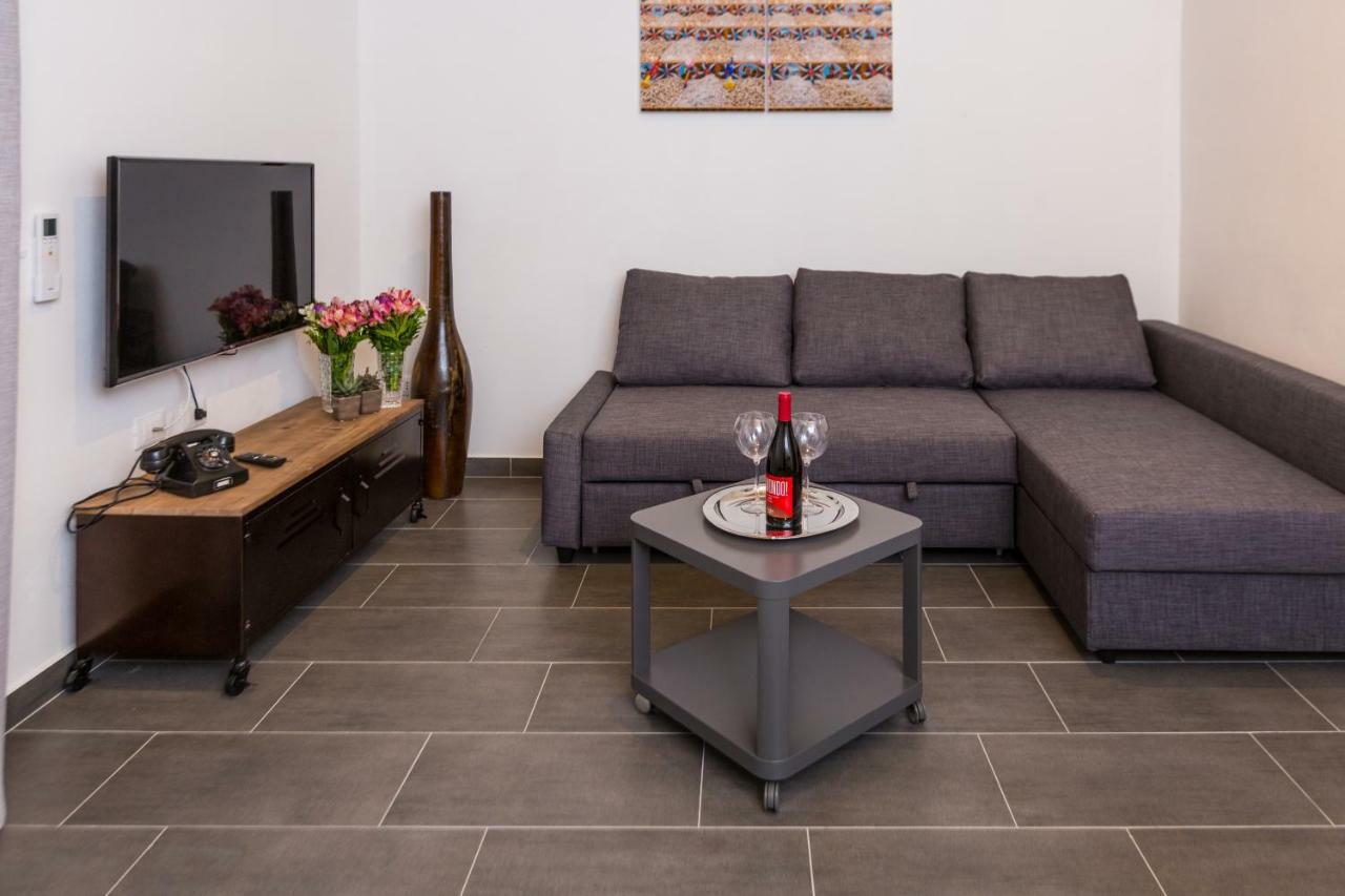 Mosina Apartment *