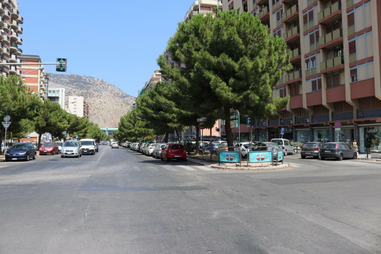 La Favorita - Ben Collegato Con L'aeroporto, La Di Mondello E Il Centro Citta Homestay *