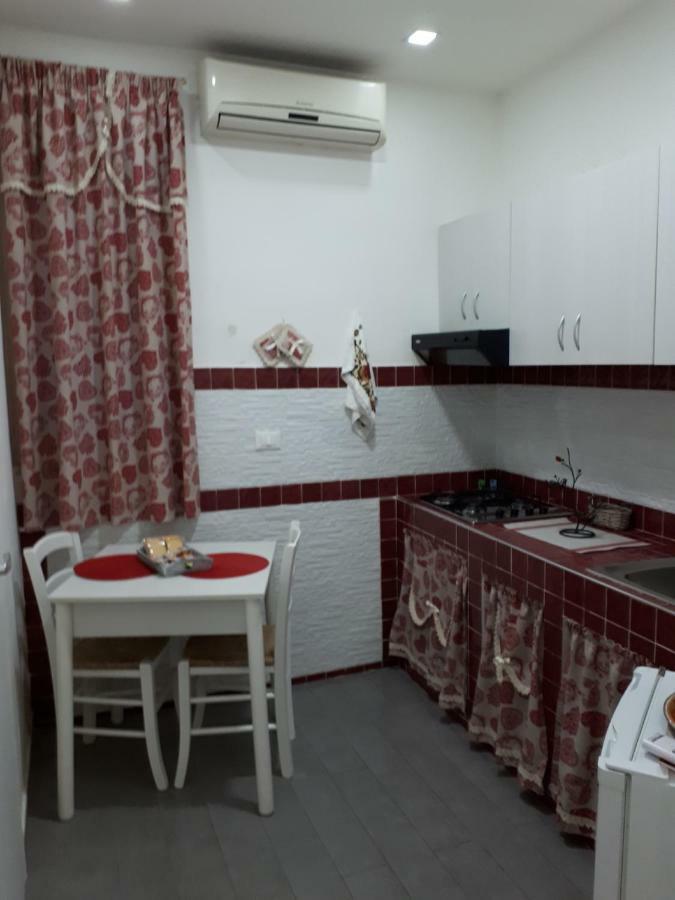 Alex's Apartment *