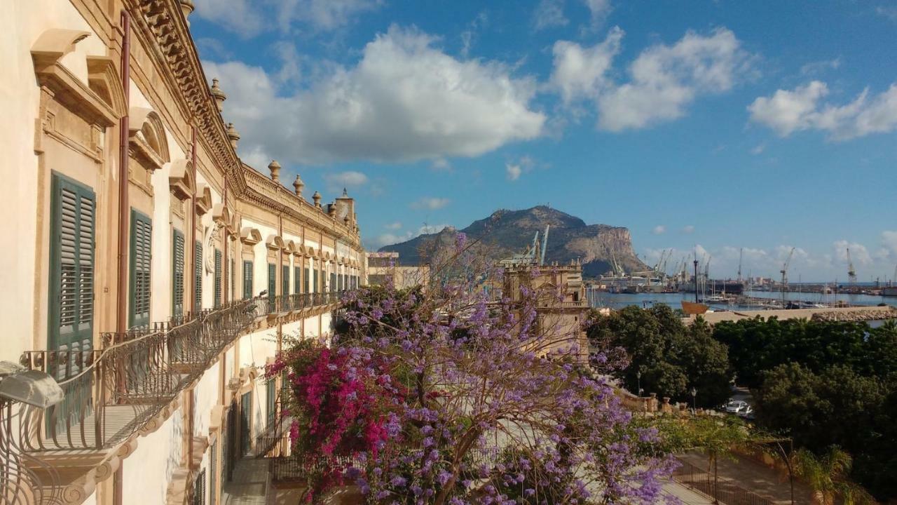 Apartment At Kalsa Quiet Flowered Terrace! Free Parking! Ideal For Remote Working!