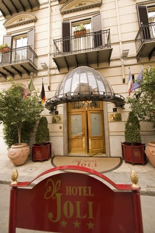 Hotel Joli