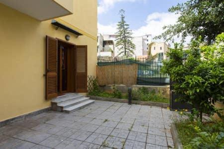 Housemilia - Royal Palace Apartment *