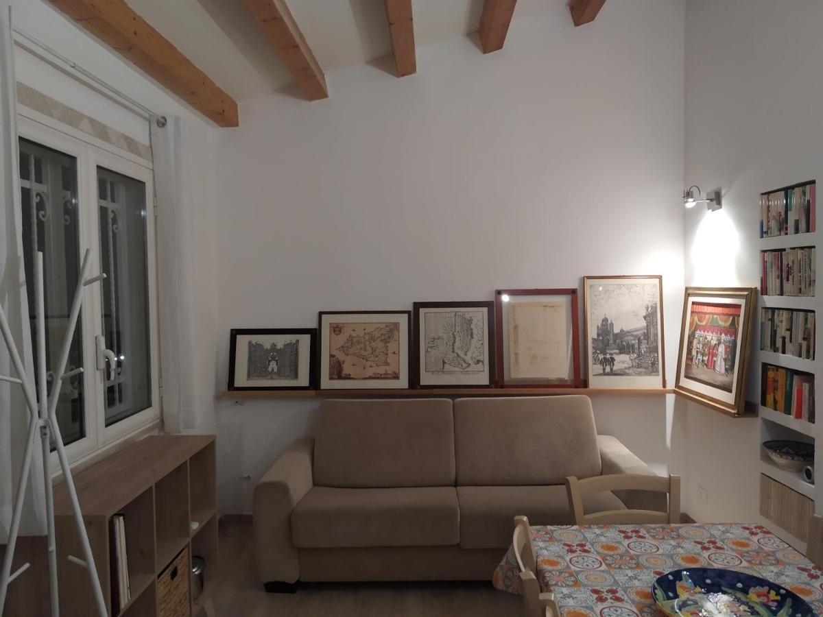 Va Curcati Holiday House * Palermo