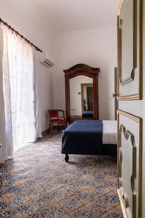 Apartment Ajutamicristo Domus By Domusicily *