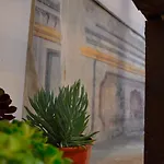 Pal Art Rooms & Suite