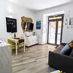 Agghiorna&Skura House