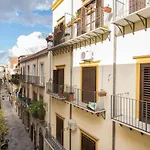 Magione Apartment With Terrace By Wonderful Italy
