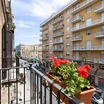 BallarHost - Ballarò Market Terrace Apartment