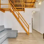Castello Della Zisa Modern Apartment With Balcony