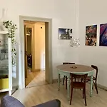 Casa Atelier in centro su Villa Filippina