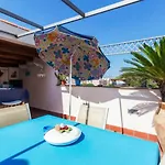 Camera Con Terrazza E Vista Su Villa Malfitano