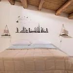 Tavola Tonda Apartament