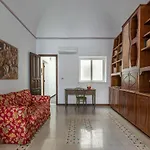 Casa Albanese Con Affreschi By Wonderful Italy