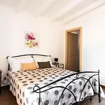 Kalsa Apartment With Terrace By Wonderful Italy
