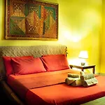 Massimo Teather Suite