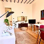 Lancia di Brolo apartment