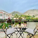 Cloe\'S House