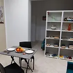 Leam Apartment 5