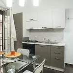 4 Canti Central Cozy Apt In Via Maqueda
