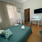 Maqueda Rooms