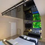 Maximum Exclusive Suite & Spa