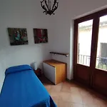 Apartment By The Market