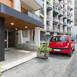 Via Liberta Roomy Apartment