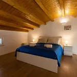 Shanti Holiday House